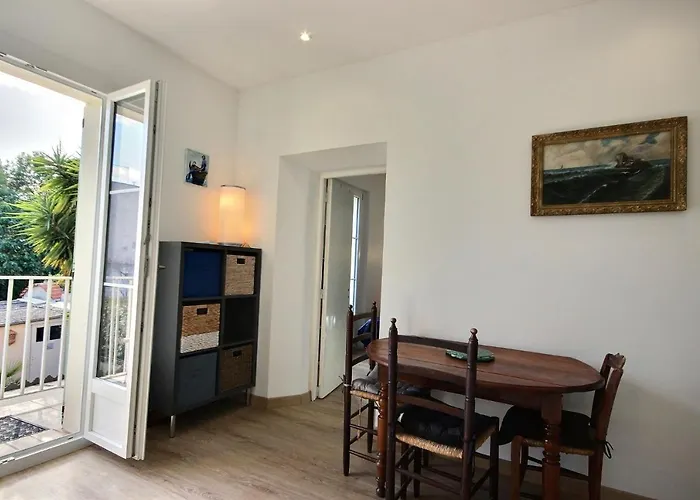 Cap A 400 M Des Plages Antibes