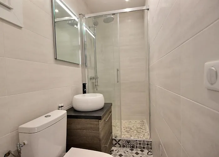 Cap A 400 M Des Plages * Antibes